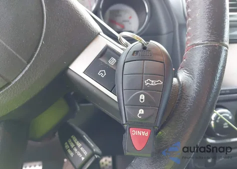 2010 Dodge Challenger R/T z USA, uszkodzony, nr VIN 2B3CJ5DT4AH174597